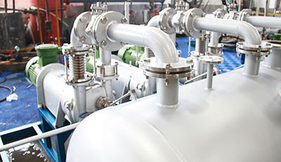 新安江工業(yè)泵為您提示，羅茨真空機(jī)組選型應(yīng)該注意什么？